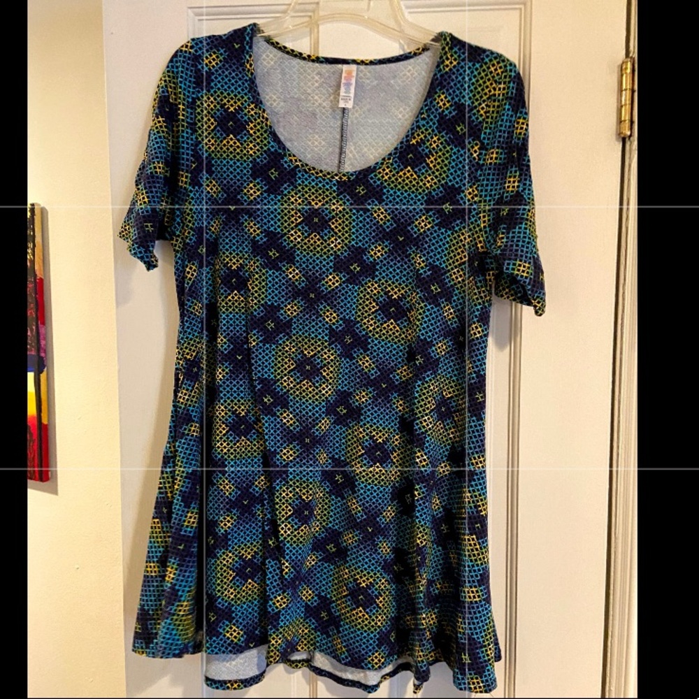 LuLaRoe T-shirt